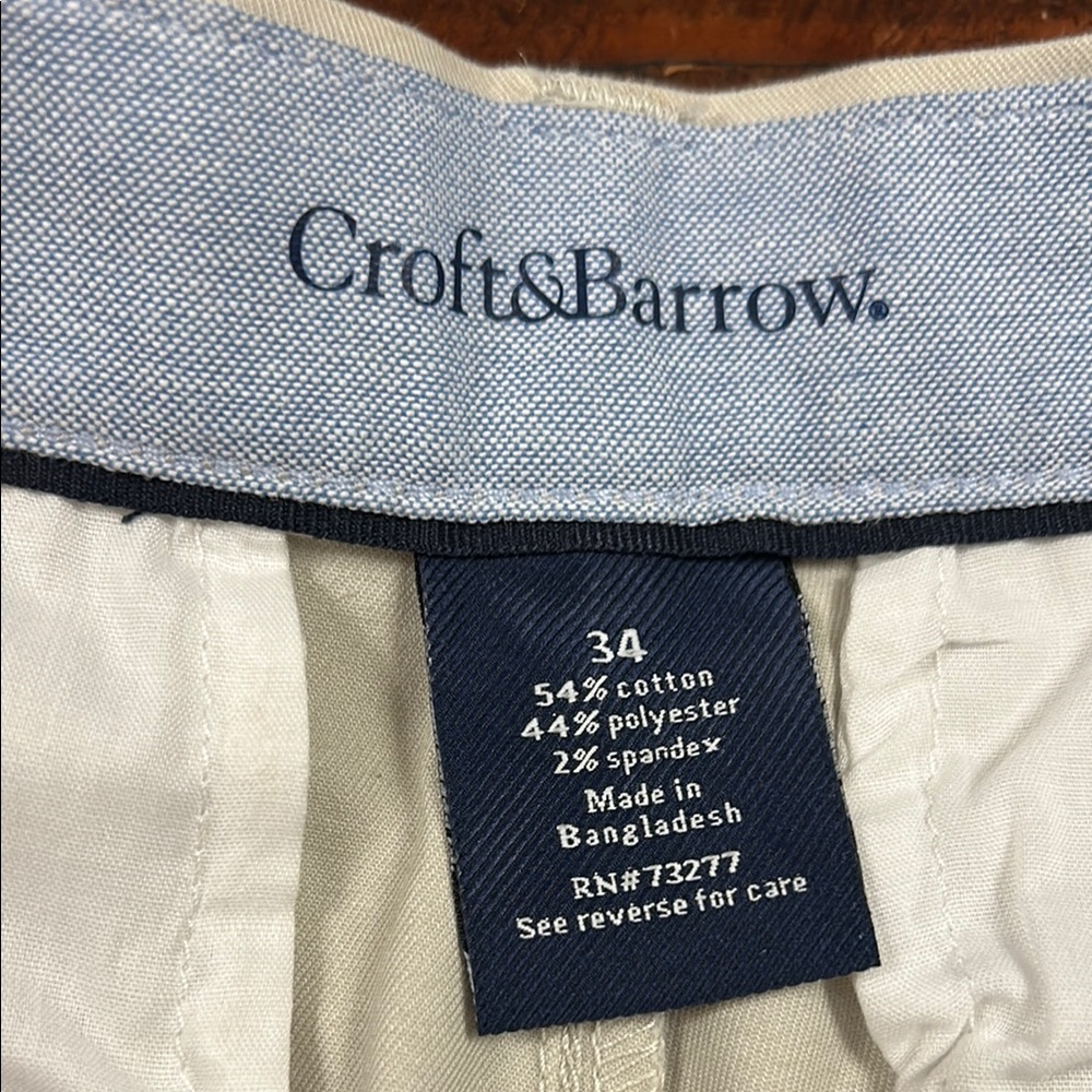 Croft & Barrow Tan size 34 Flat Front Shorts with Classic Style
